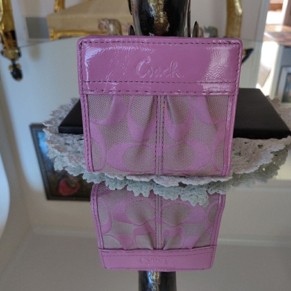 Coach wallet
